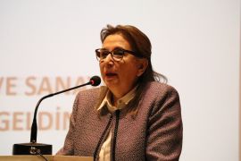 Ticaret Bakanı Ruhsar Pekcan’dan kadın girişimcilere kredi müjdesi
