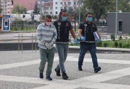 Bolu’da, iç çamaşırına sakladığı 291 gram eroinle yakalandı