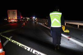 TEM’de patlayan lastiği değiştirirken kamyonetin çarptığı kardeşler öldü