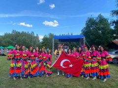Türk folklorcular Polonya’da büyük ilgi gördü