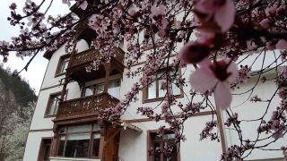 Osmanlı kasabasında bahar güzelliği